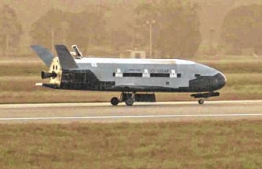 The%20X-37B%20unmanned%20spacecraft%20landing%20at%20Vandenberg%20Air%20Force%20Base.%20The%20spacecraft%2C%20which%20was%20launched%20from%20Cape%20Canaveral%20Air%20Force%20Station%20in%20Florida%20in%20March%202011%2C%20conducted%20in-orbit%20experiments%20during%20the%2015-month%20clandestine%20mission%2C%20officials%20said.%20It%20was%20the%20second%20such%20autonomous%20landing%20at%20the%20base.%20%3E